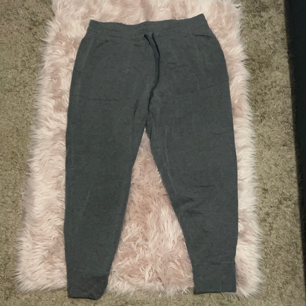 🔆4/$15🔆 women’s joggers